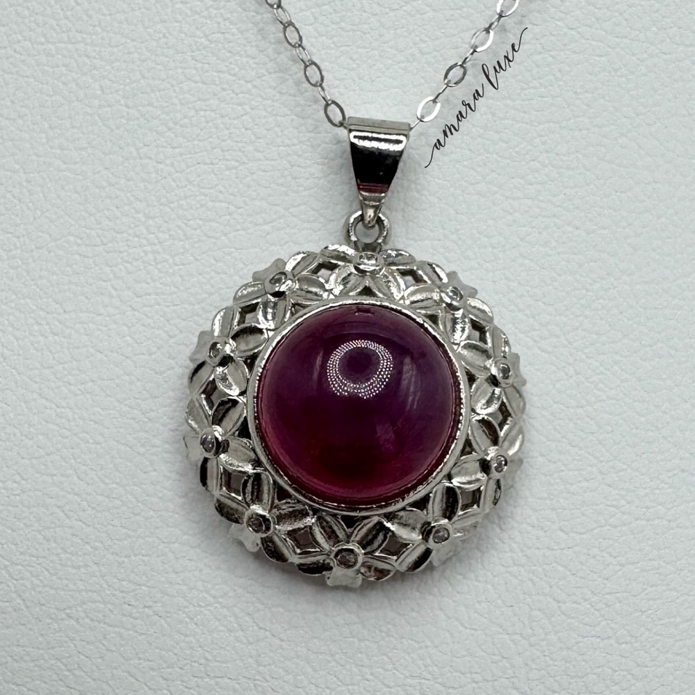Reb Star Ruby Necklace - Picture 4 of 7